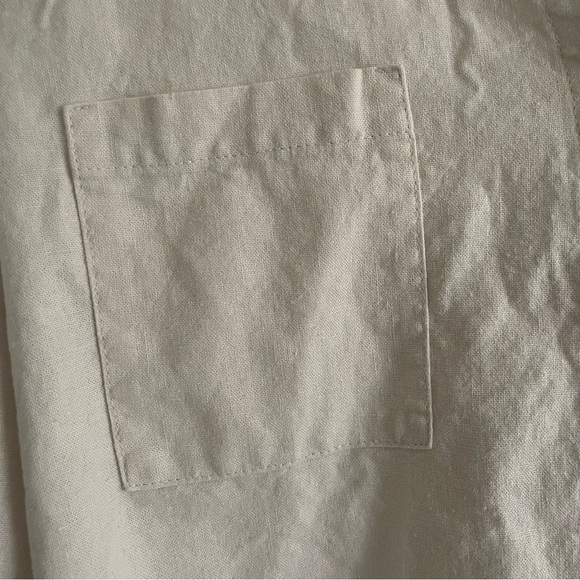 $10 SALE Cream Button Down Shirt Nine West V-Neck Women’s Collarless Top - Picture 4 of 4